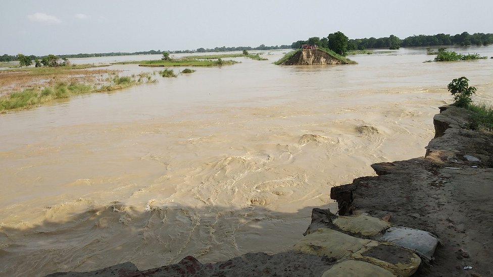 बिहार में बाढ़ बिहार में बाढ़