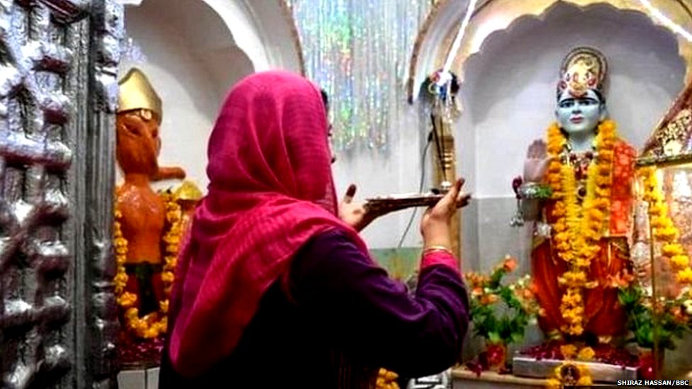 पाकिस्तानी हिंदू मंदिर पाकिस्तानी हिंदू मंदिर