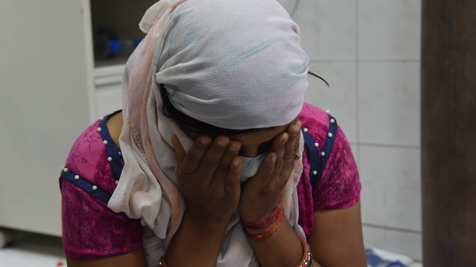 लड़की की चचेरी बहन लड़की की चचेरी बहन