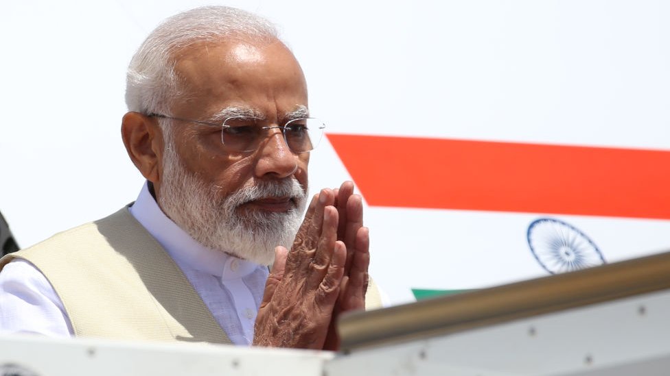 मोदी मोदी
