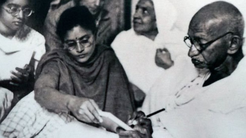 महात्मा गांधी महात्मा गांधी