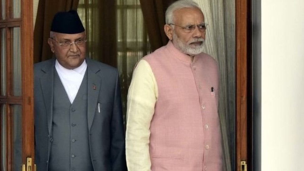भारतीय प्रधानमंत्री नरेंद्र मोदी और नेपाल के प्रधानमंत्री के पी शर्मा ओली भारतीय प्रधानमंत्री नरेंद्र मोदी और नेपाल के प्रधानमंत्री के पी शर्मा ओली