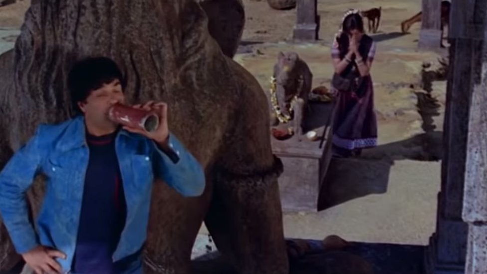 बॉलीवुड की मशहूर फ़िल्म शोले बॉलीवुड की मशहूर फ़िल्म शोले