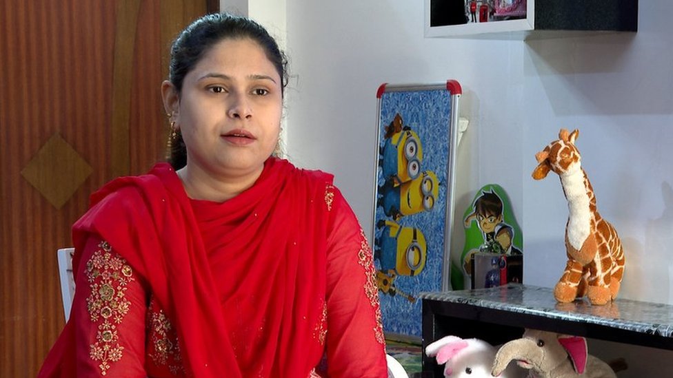 दिल्ली में रहने वालीं शीबा दिल्ली में रहने वालीं शीबा