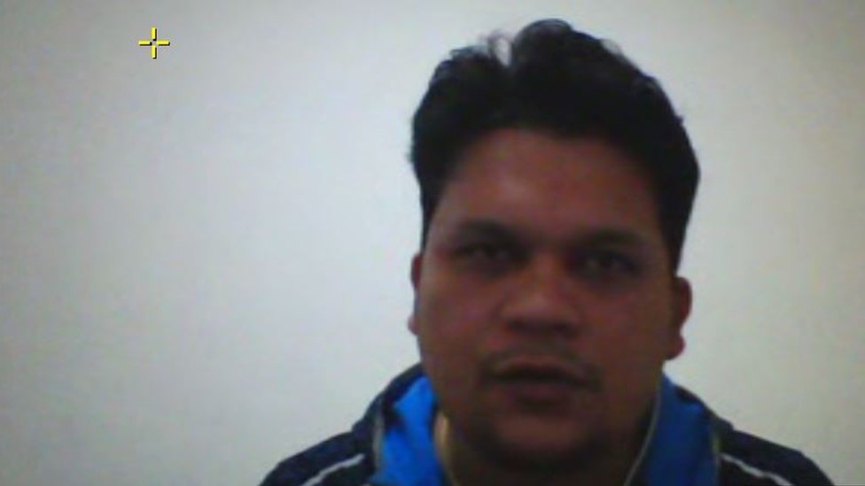 देबेश मिश्रा देबेश मिश्रा