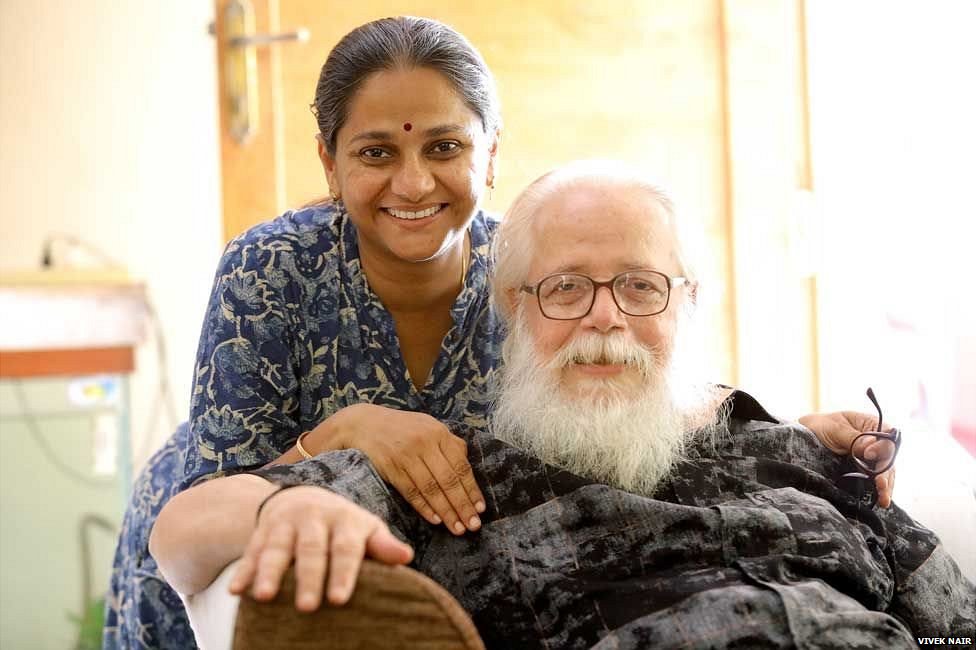 अपनी बेटी गीता के साथ नारायणन अपनी बेटी गीता के साथ नारायणन