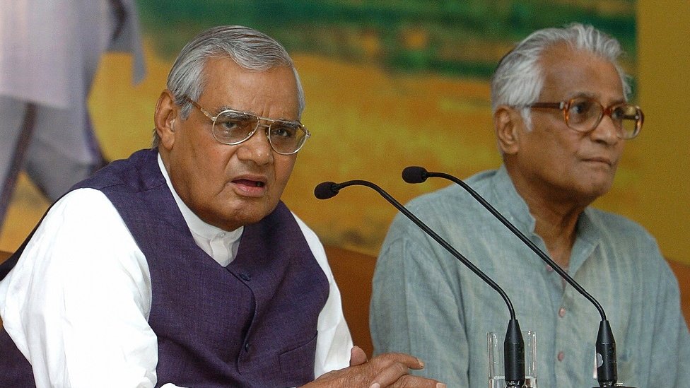वाजपेयी, जॉर्ज फर्नाडीस वाजपेयी, जॉर्ज फर्नाडीस