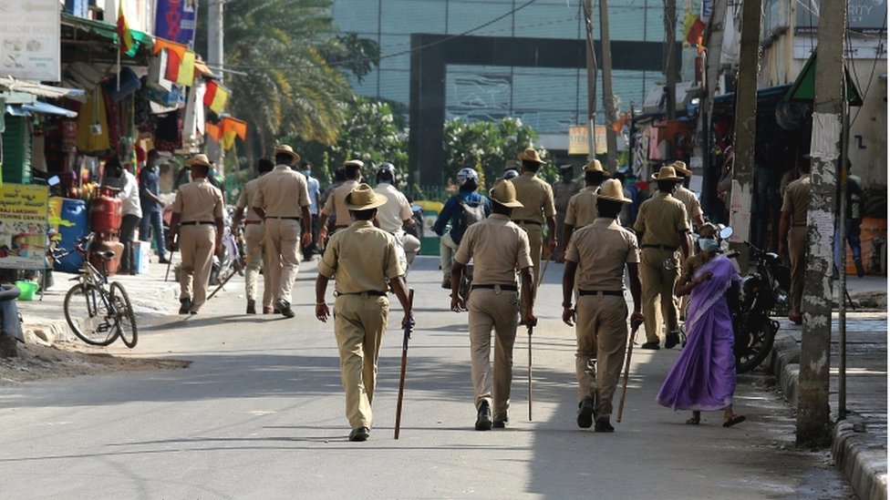 सुरक्षाकर्मी सुरक्षाकर्मी