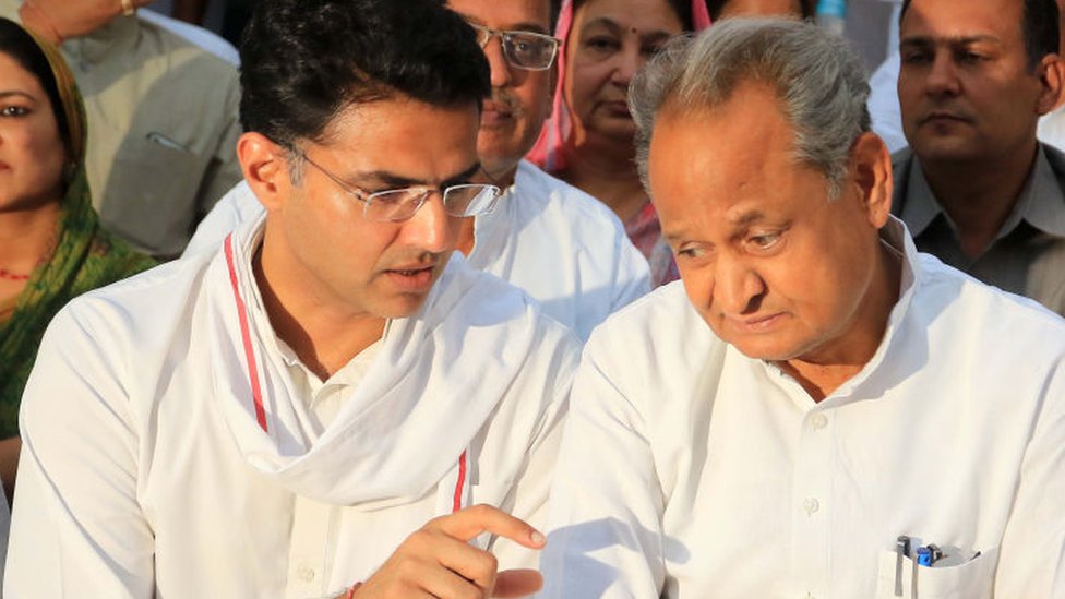 कांग्रेस का दावा, हमारे पास पूर्ण बहुमत