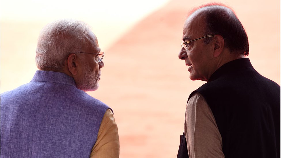 नरेंद्र मोदी और अरुण जेटली नरेंद्र मोदी और अरुण जेटली