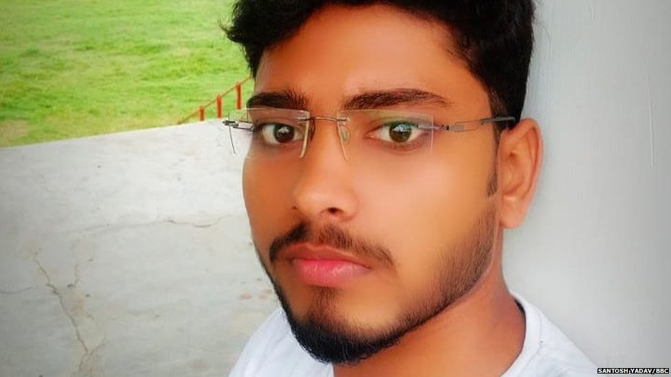 लंबी दूरी तय करने के बाद भी संतोष यादव परीक्षा नहीं दे सके लंबी दूरी तय करने के बाद भी संतोष यादव परीक्षा नहीं दे सके