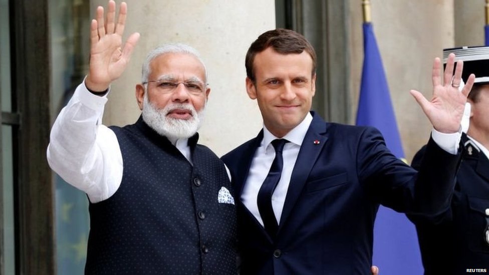 मोदी और मैक्रों मोदी और मैक्रों