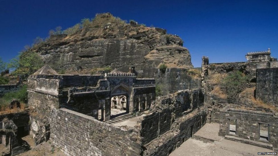 औरंगाबाद या संभाजीनगर औरंगाबाद या संभाजीनगर