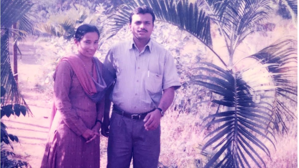 अर्जुन पाठक और रेणु दाहाल अर्जुन पाठक और रेणु दाहाल