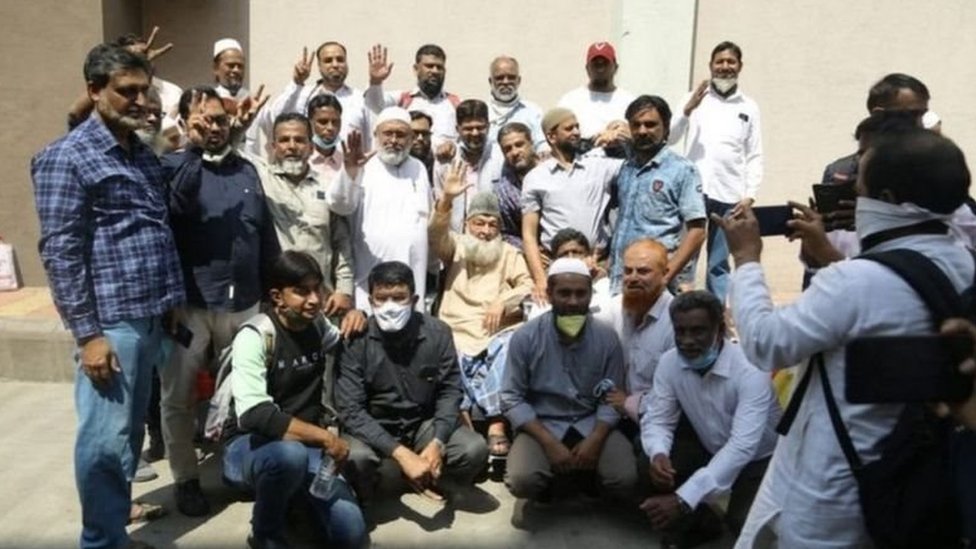कोर्ट से बरी किए गए लोग कोर्ट से बरी किए गए लोग