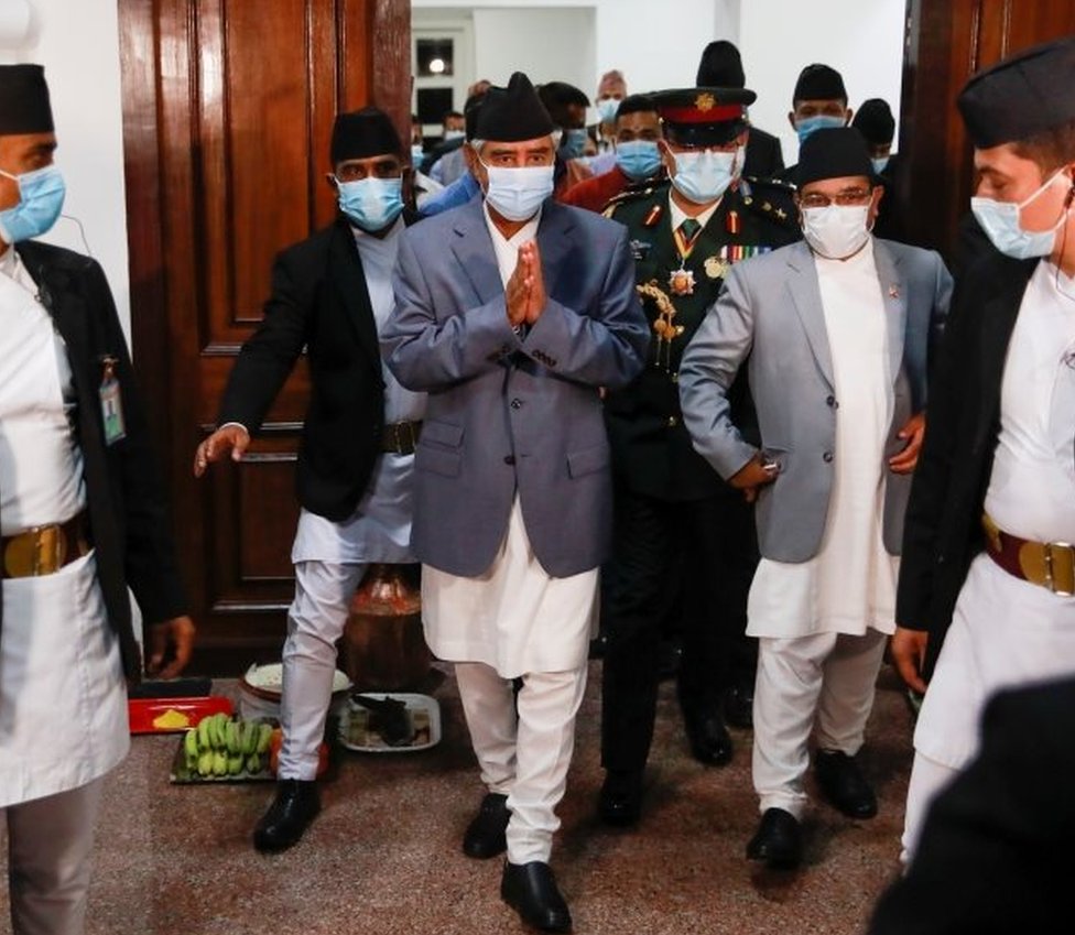 राजनीति राजनीति
