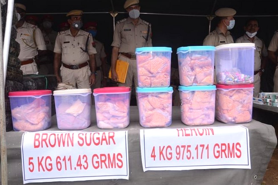 ड्रग्स ड्रग्स