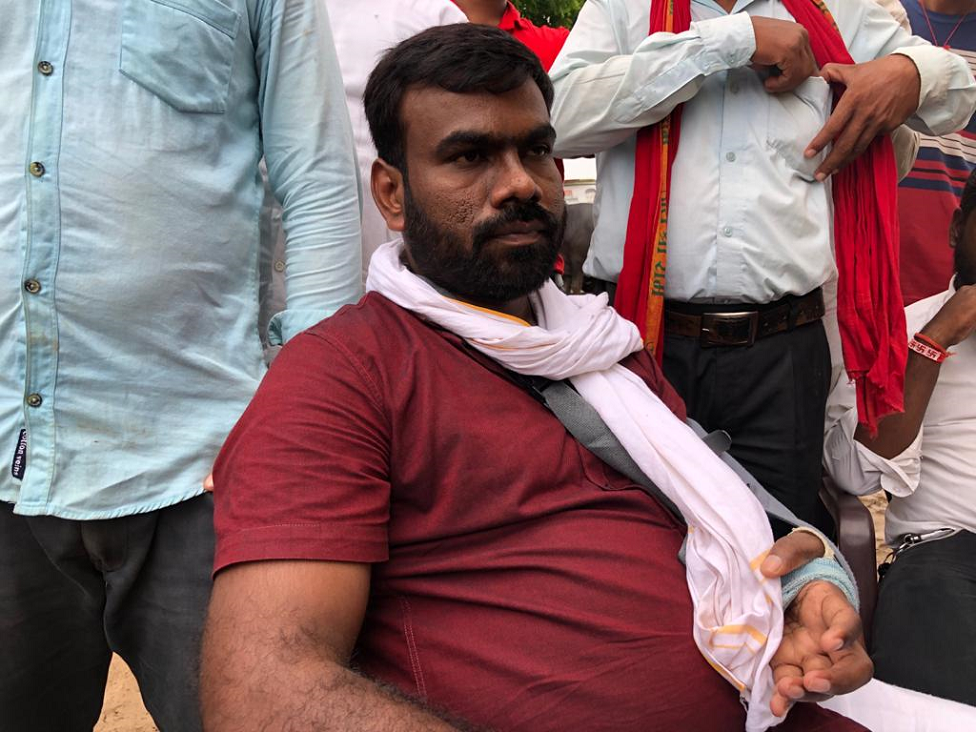समाजवादी पार्टी के स्थानीय नेता संदीप यादव ने आरोप लगाया कि विपक्षी दलों के लोगों के प्रति नफ़रत घोल दी गई है समाजवादी पार्टी के स्थानीय नेता संदीप यादव ने आरोप लगाया कि विपक्षी दलों के लोगों के प्रति नफ़रत घोल दी गई है