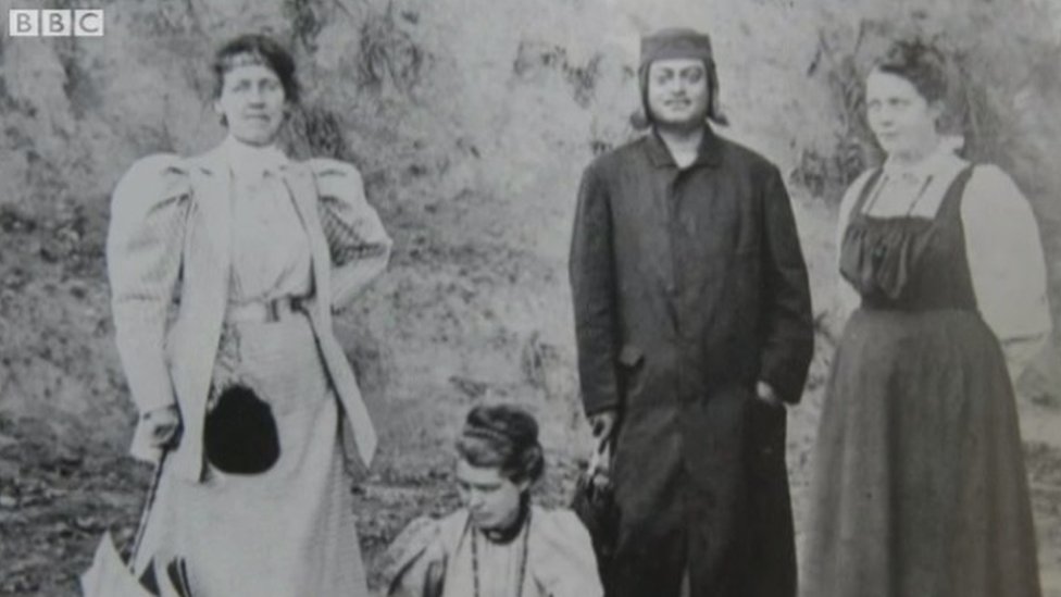 स्वामी विवेकानंद स्वामी विवेकानंद