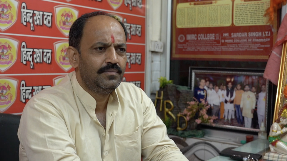 दक्षिणपंथी संगठन हिन्दू रक्षा दल के अध्यक्ष पिंकी चौधरी दक्षिणपंथी संगठन हिन्दू रक्षा दल के अध्यक्ष पिंकी चौधरी