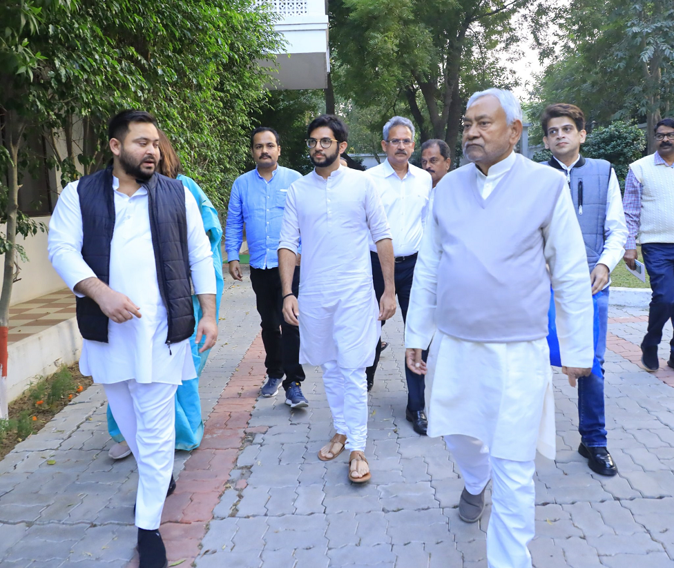 तेजस्वी यादव और आदित्य ठाकरे तेजस्वी यादव और आदित्य ठाकरे